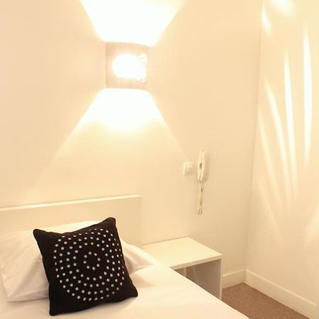 Hotel Petit Bastille Aulnay-sous-Bois Eksteriør billede